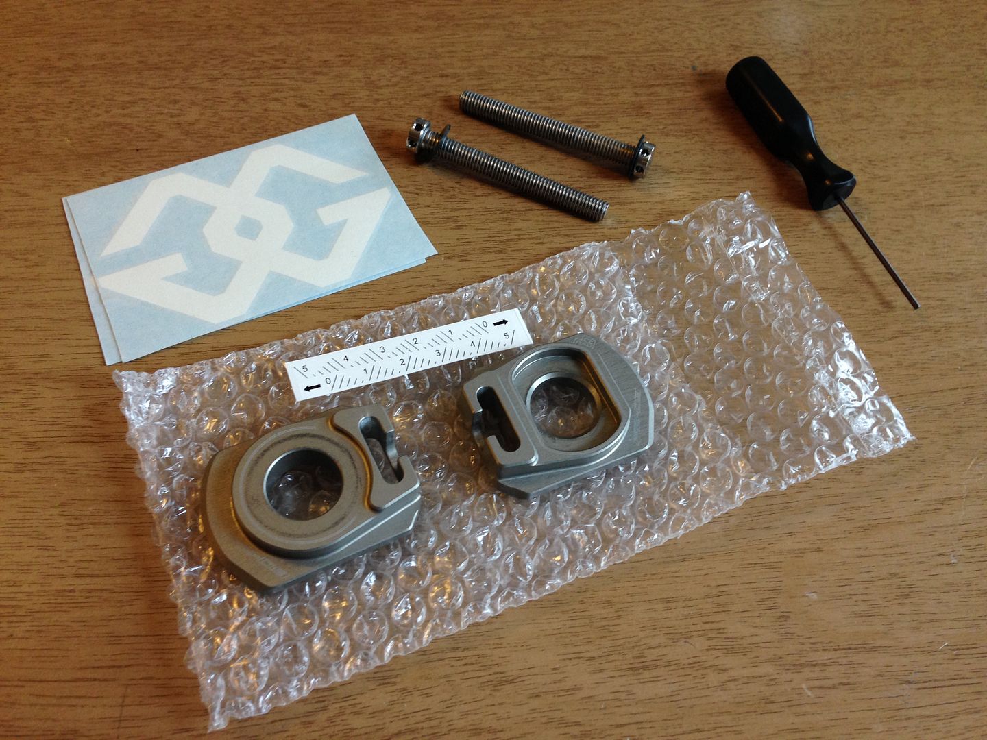 F/S Gilles Tooling Chain Adjusters Yamaha FZ09 Forum